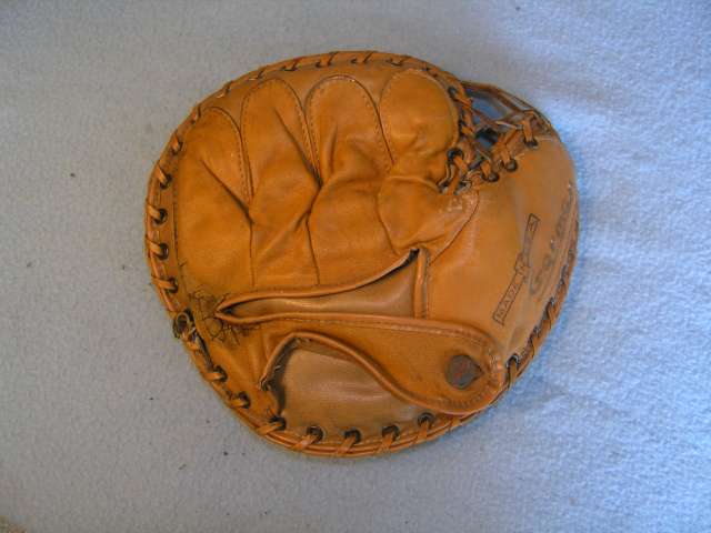 Ray Katt MacGregor 101 Back